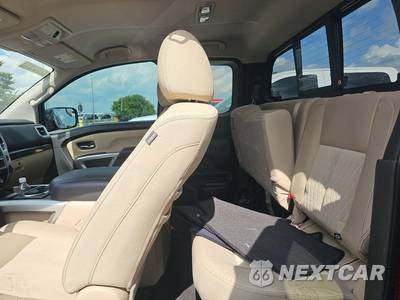 2017 Nissan TITAN SV Extended Cab Medium Bed - zdjęcie 13 z 30 - miniatura