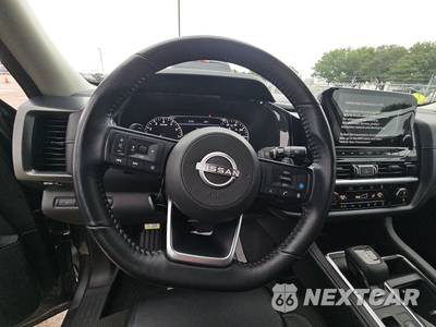 2025 Nissan Pathfinder SL - zdjęcie 10 z 28 - miniatura