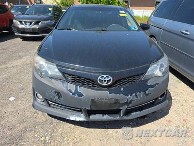 2014 Toyota Camry SE - zdjęcie 2 z 22 - miniatura