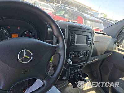 2017 Mercedes-Benz Sprinter 2500 Cargo Van Standard Roof 144.3" WB - zdjęcie 11 z 25 - miniatura