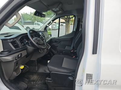 2025 Ford Transit 250 Cargo Van Low Roof 130.0" WB - zdjęcie 7 z 36 - miniatura