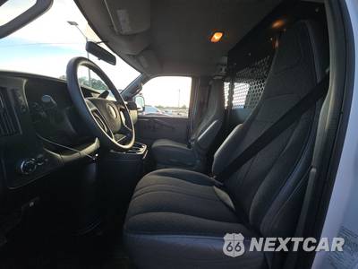 2025 GMC Savana 2500 Cargo Van 1WT 135.0" WB - zdjęcie 7 z 21 - miniatura