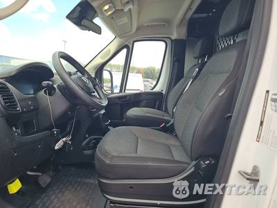 2025 Ram ProMaster 2500 Cargo Van Tradesman w/Passenger Seat Low Roof 136.0" WB - zdjęcie 7 z 30 - miniatura