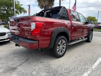 2019 Nissan TITAN SL Crew Cab Short Bed - zdjęcie 9 z 49 - miniatura