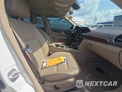2014 Mercedes-Benz C 250 Sedan - zdjęcie 8 z 27 - miniatura