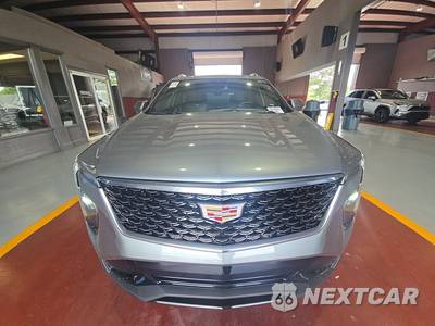 2025 Cadillac XT4 Premium Luxury 1SD - zdjęcie 2 z 19 - miniatura