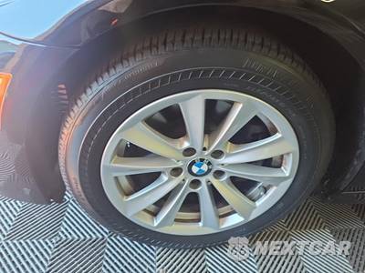 2016 BMW 5 Series Sedan 528i xDrive - zdjęcie 8 z 25 - miniatura