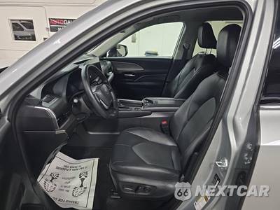 2026 Toyota Grand Highlander XLE - zdjęcie 13 z 22 - miniatura