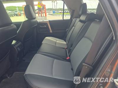 2016 Toyota 4Runner SR5 Premium - zdjęcie 13 z 27 - miniatura