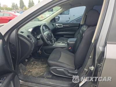 2019 Nissan Pathfinder S - zdjęcie 7 z 18 - miniatura