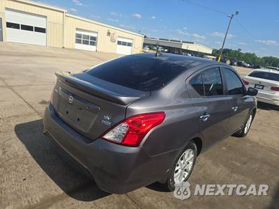 2019 Nissan Versa Sedan SV - zdjęcie 4 z 31 - miniatura