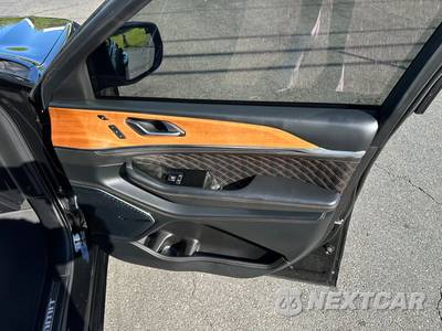 2021 Jeep Grand Cherokee L Summit Reserve Edition - zdjęcie 44 z 51 - miniatura