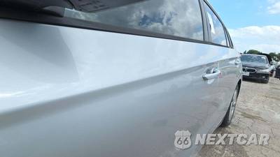 2022 Hyundai Ioniq Hybrid Blue - zdjęcie 15 z 25 - miniatura