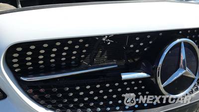 2020 Mercedes-Benz C 300 4MATIC Sedan - zdjęcie 24 z 25 - miniatura