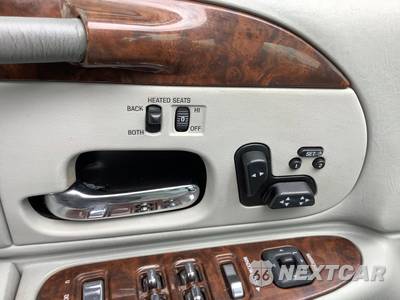 2002 Lincoln Town Car Signature - zdjęcie 11 z 47 - miniatura