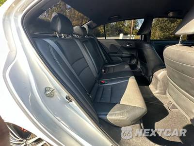 2017 Honda Accord Sedan Sport - zdjęcie 18 z 34 - miniatura