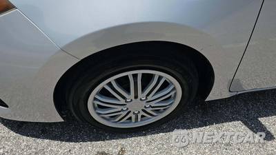 2018 Toyota Corolla LE Sedan - zdjęcie 24 z 24 - miniatura