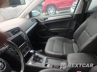 2016 Volkswagen e-Golf SEL Premium Hatchback - zdjęcie 7 z 22 - miniatura