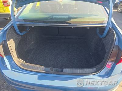 2025 Volkswagen Jetta SE - zdjęcie 16 z 28 - miniatura
