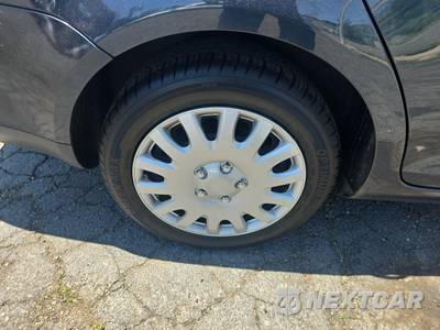 2009 Volkswagen Jetta Sedan S - zdjęcie 10 z 21 - miniatura