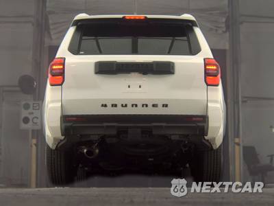 2025 Toyota 4Runner SR5 - zdjęcie 7 z 32 - miniatura
