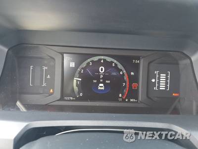 2025 Toyota 4Runner SR5 - zdjęcie 18 z 32 - miniatura