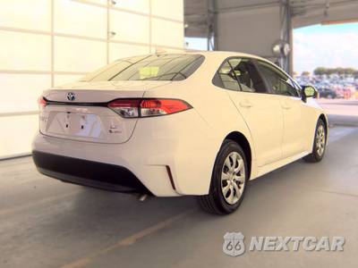 2025 Toyota Corolla Hybrid LE Sedan - zdjęcie 4 z 21 - miniatura