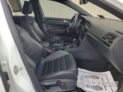 2019 Volkswagen Golf R Hatchback w/DCC & Navigation - zdjęcie 8 z 30 - miniatura