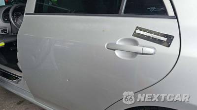 2010 Toyota Corolla - zdjęcie 29 z 35 - miniatura