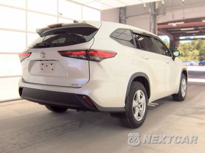 2023 Toyota Highlander LE - zdjęcie 4 z 29 - miniatura