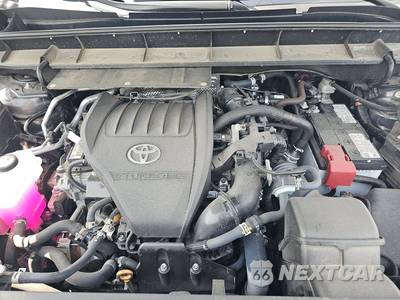 2024 Toyota Highlander LE - zdjęcie 15 z 23 - miniatura