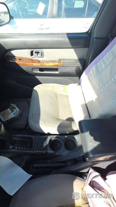 1996 Nissan Pathfinder LE - zdjęcie 23 z 36 - miniatura
