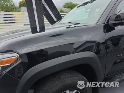 2021 Toyota Tacoma TRD Off-Road Crew Cab Medium Bed - zdjęcie 33 z 35 - miniatura