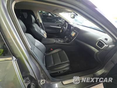 2017 Nissan Maxima SV - zdjęcie 8 z 18 - miniatura