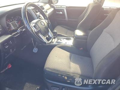 2018 Toyota 4Runner SR5 - zdjęcie 7 z 40 - miniatura