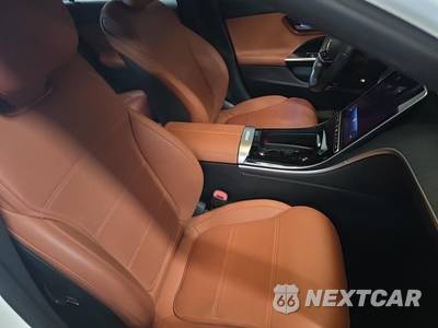 2025 Mercedes-Benz C 300 - zdjęcie 18 z 19 - miniatura