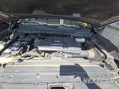 2017 Nissan TITAN PRO-4X Crew Cab Short Bed - zdjęcie 15 z 36 - miniatura