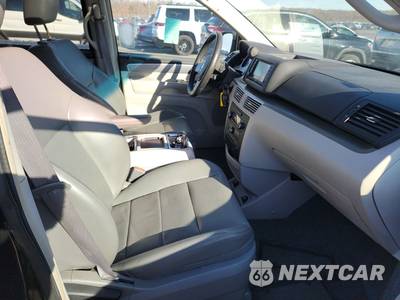 2009 Volkswagen Routan SEL 121.2" WB - zdjęcie 8 z 23 - miniatura
