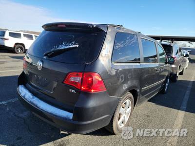 2009 Volkswagen Routan SEL 121.2" WB - zdjęcie 4 z 23 - miniatura