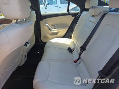 2022 Mercedes-Benz CLA 250 4MATIC - zdjęcie 13 z 25 - miniatura