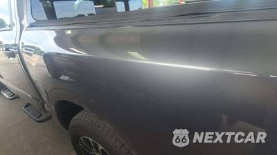 2022 Nissan TITAN SV Crew Cab Short Bed - zdjęcie 22 z 27 - miniatura