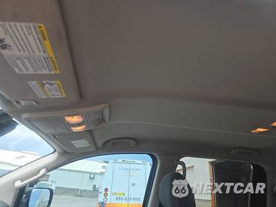 2022 Nissan TITAN SV Crew Cab Short Bed - zdjęcie 17 z 27 - miniatura
