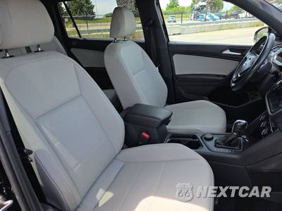 2019 Volkswagen Tiguan SEL R-Line Black - zdjęcie 8 z 30 - miniatura