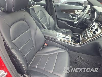 2018 Mercedes-Benz C 300 4MATIC Sedan - zdjęcie 8 z 27 - miniatura