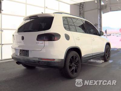 2012 Volkswagen Tiguan SE - zdjęcie 4 z 38 - miniatura