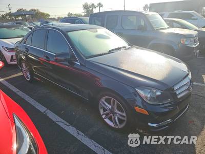 2013 Mercedes-Benz C 250 Sedan - zdjęcie 3 z 44 - miniatura