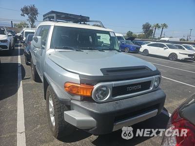 2007 Toyota FJ Cruiser w/Rear Doors - zdjęcie 2 z 47 - miniatura