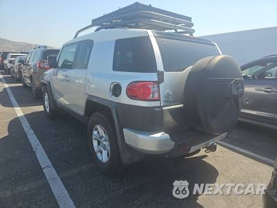 2007 Toyota FJ Cruiser w/Rear Doors - zdjęcie 6 z 47 - miniatura