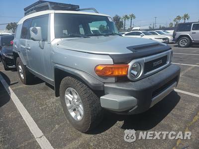 2007 Toyota FJ Cruiser w/Rear Doors - zdjęcie 3 z 47 - miniatura