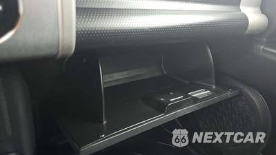 2007 Toyota FJ Cruiser w/Rear Doors - zdjęcie 36 z 47 - miniatura
